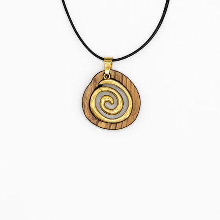 Handgemachter kretischer Olivenholz-Anhänger – Spiral-Metalleinlage