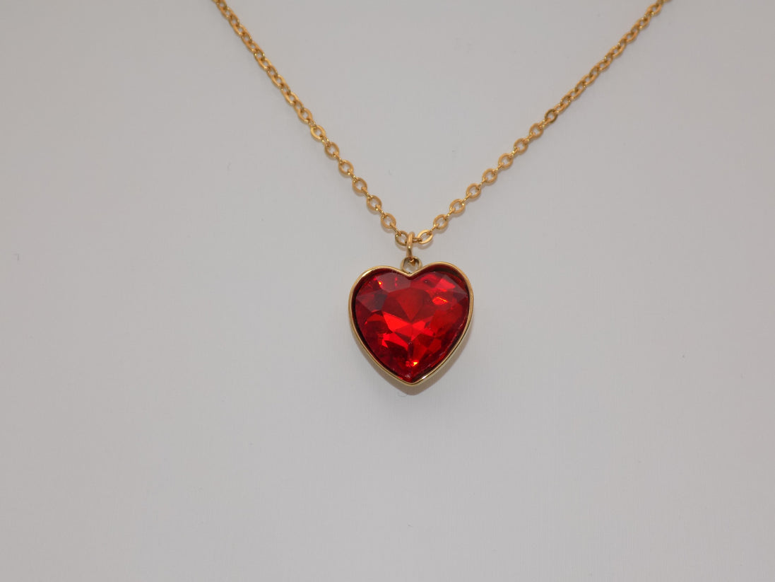 Grand Crimson Heart Pendant Necklace Gold Tone Stainless Steel