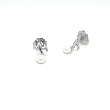 Wellenohrstecker aus Sterlingsilber mit Perlen